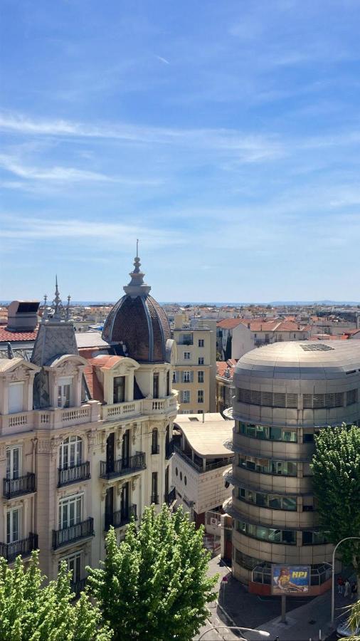 Appartement 2 Pieces En Etage Eleve, Centre-Ville Au Calme, Petite Vue Mer Ницца Экстерьер фото